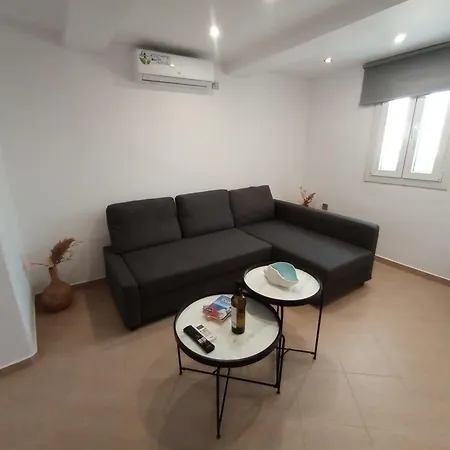 Golden View Villas * Мегалохори