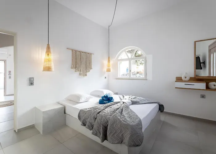 Golden View Villas Мегалохори